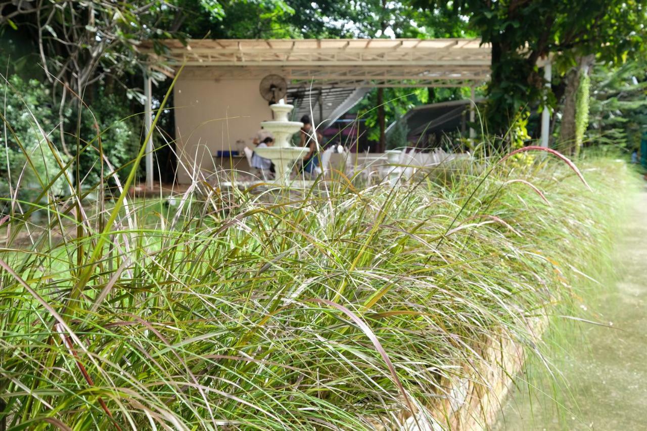 Rak Kun Resort 2 Nakhon Sawan Exterior foto